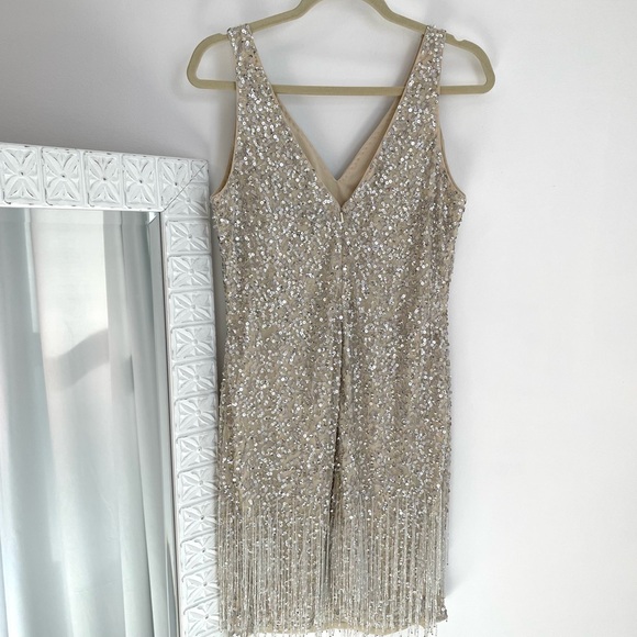 NWT Mac Duggal Silver Sequin Fringe Mini Dress - Picture 5 of 16